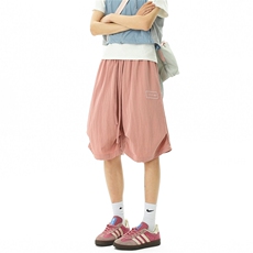藕粉色
