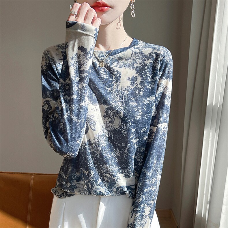 春秋款莱赛尔天丝针织长袖毛衣女圆领爱心拼色印花上衣宽松打底衫，女装蕾丝衫/雪纺衫，羊特美羊绒