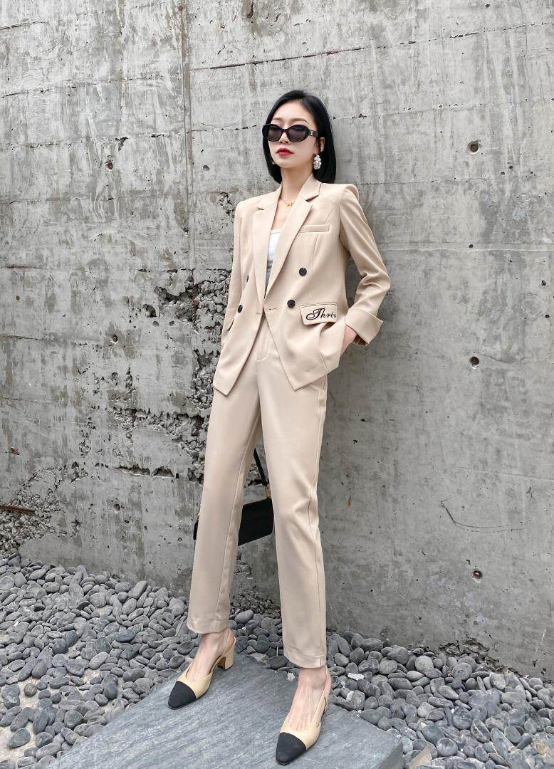 刺绣款西装套装，女装西装，斯瑞威