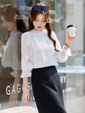 BAO现货2026春季新款时尚气质优雅立体织花减龄显瘦长袖百搭衬衣，女装衬衫，火爆靓佳人