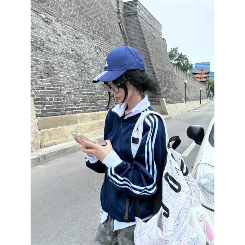 藏蓝色立领条纹棒球服外套男秋季新款美式高级感休闲运动上衣图片