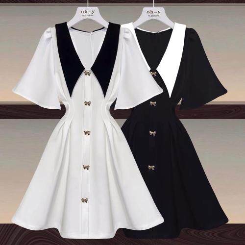 大量现货，M，L，XL三个码，女装，格林依秀