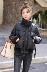 【BAO款现货】2025冬季新品韩版时尚羽绒服保暖翻领蛋白皮百搭款，女装羽绒服，意芙