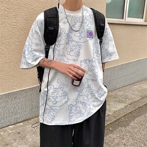 2023夏新款港风满版卡通印花圆领时尚短袖T恤上衣T2223-P38，男装T恤，星座914-3