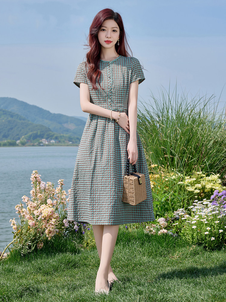 时尚格子连衣裙女中长款2026夏新款高腰修身洋气减龄休闲棉麻裙子,女装连衣裙,水衣源