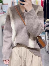 羊毛衫女款2024秋冬新款时尚毛衣宽松慵懒风撞色拼接，女装羊毛衫，思途羊绒