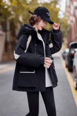 2024年冬季街头风时髦洋气白鸭绒冲锋衣加厚羽绒服，女装羽绒服，辉之琳