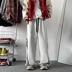 米白色
