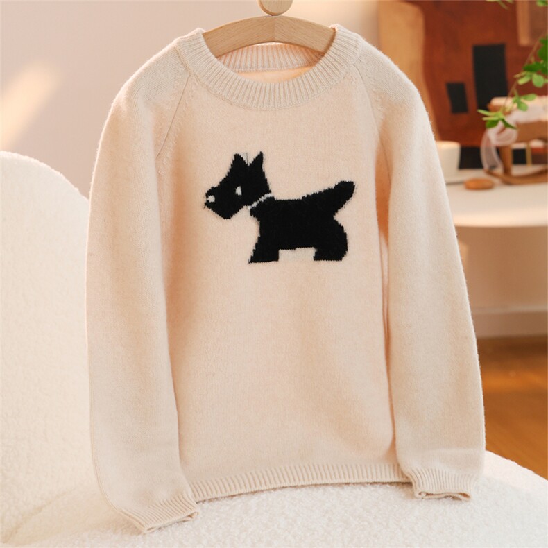 2025年秋季新款插肩提花小狗花纹针织羊毛衫舒适休闲，童装儿童羊毛衫，群鹿羊绒