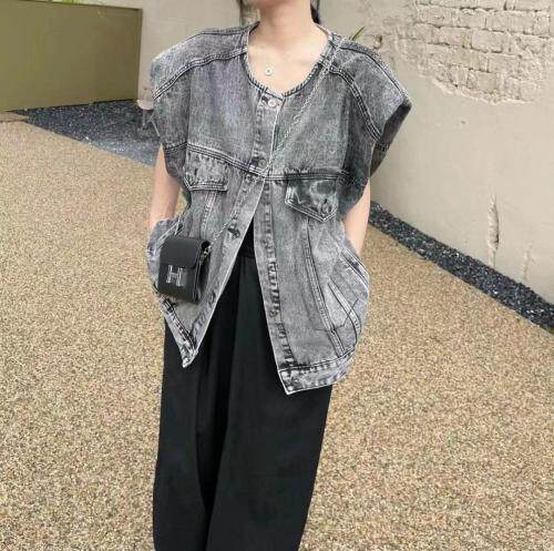 秋款新款牛仔马甲，女装马夹，依唯家