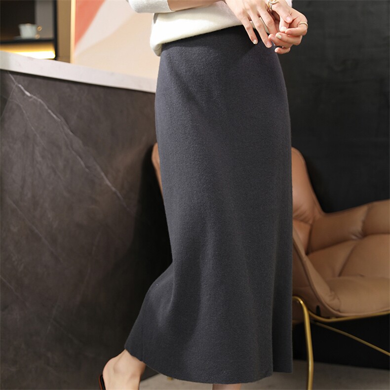 2025年秋季新款羊毛针织开叉半身纯色保暖高腰显瘦直筒裙女，女装半身裙，君贝羊绒