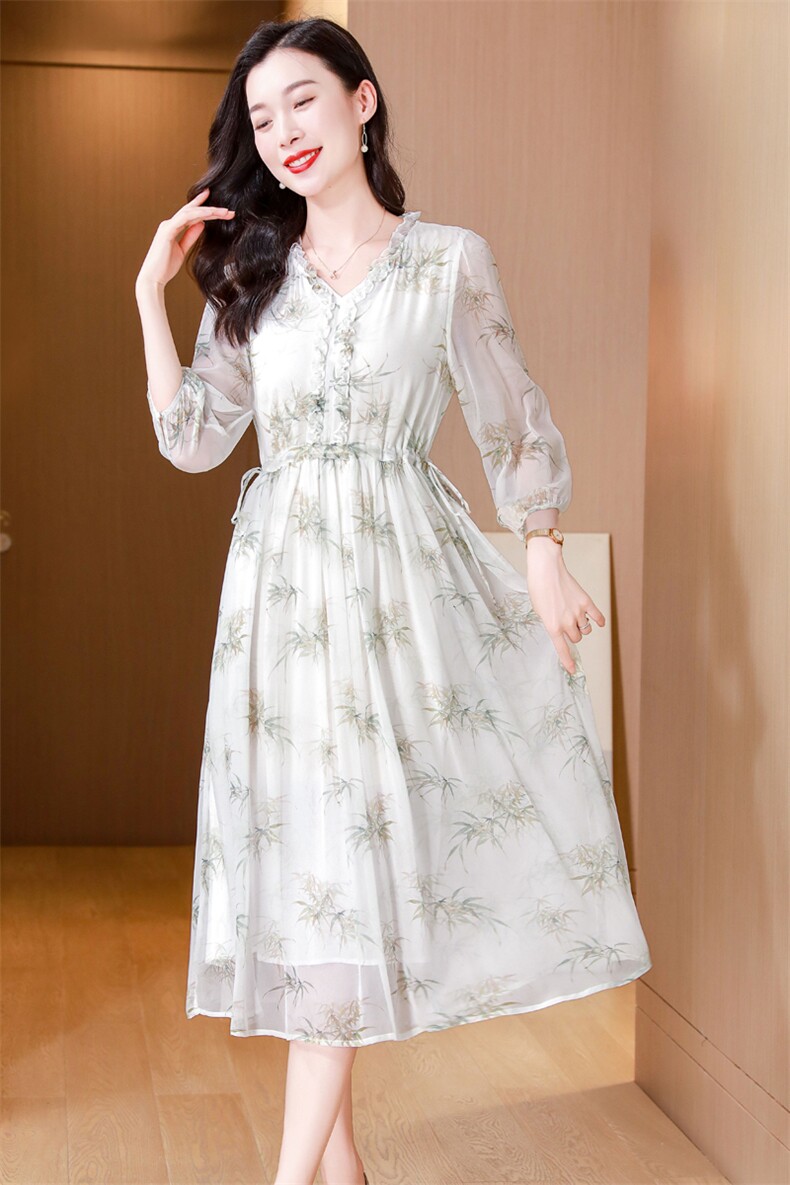 妈妈气质V领白色真丝连衣裙女春夏2025新款海边度假显瘦桑蚕丝裙,女装连衣裙,阿舍尔精品
