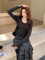 休闲松弛感穿搭灰色套装女春秋超火好看高级背心开衫半身裙三件套，女装套装/套裙，2D034