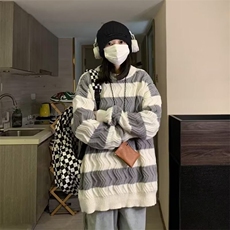 灰色