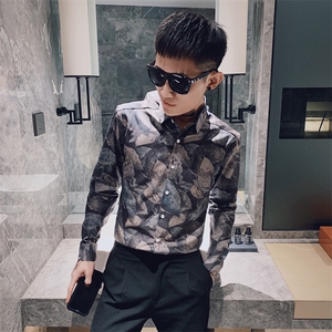 312A-935-P55新款社会小伙长袖衬衫青年男士潮流衬衣B,灰色圆领卫衣搭配什么裤子图片