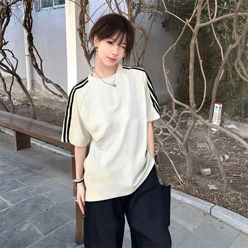 抖音得物高品质二开240克宽松纯棉美式潮牌三条杠织带短袖T恤图片