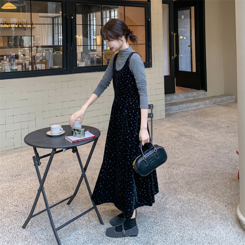 黑色金丝绒连衣裙套装女2025新款初秋高级感气质穿搭背心裙两件套,女装套装/套裙,2C111