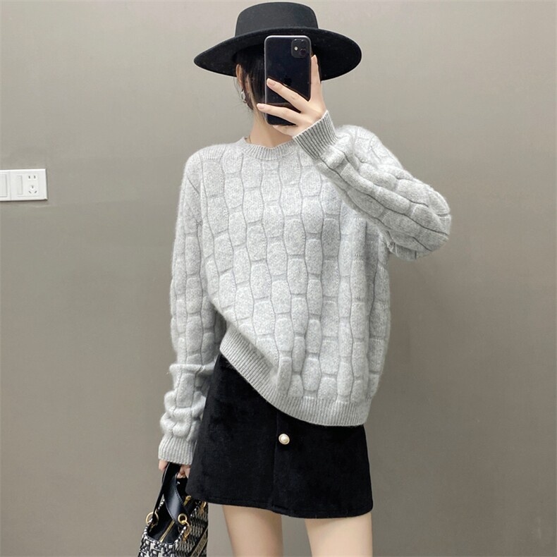 秋冬新款加厚圆领羊毛针织打底衫女宽松麻花珠片套头毛衣羊绒衫,女装羊绒衫,织绒羊