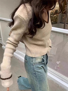 秋冬韩版V领拼色百搭针织打底衫女短款高腰毛衣时髦外穿图片