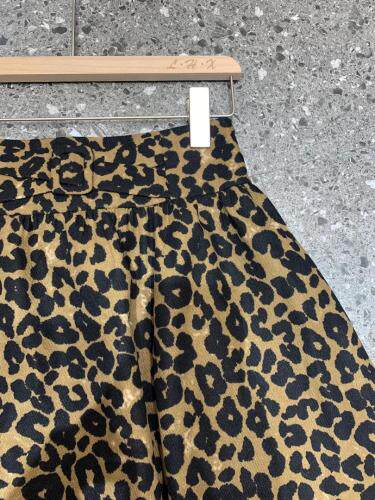 2021年秋季新品欧货灯笼豹纹高腰Ａ字半裙，女装半身裙，L·H·X