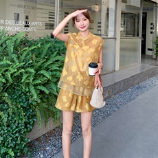 新中式国风花朵刺绣上衣套装女夏季2025新款一整套直筒短裤两件套，女装套装/套裙，2C159