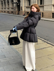 现货！6832款纯色小蛮腰连帽显瘦羽绒服女(腰围可调节)，女装羽绒服，衣秀之家