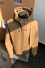假模-美式中性风户外运动冲锋衣连帽工装9135-P68，男装夹克，电商B380（原B361）