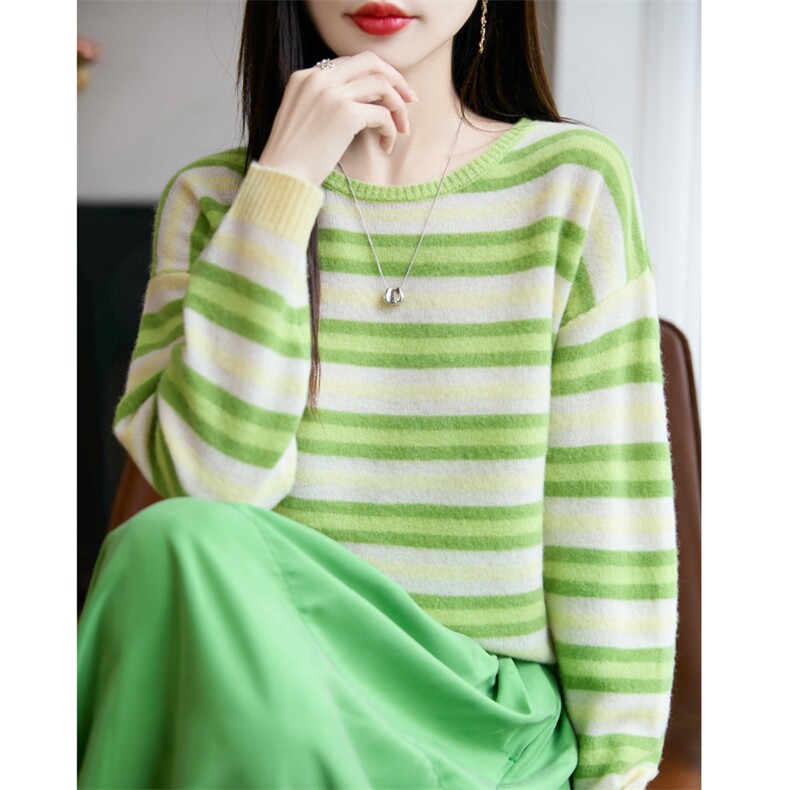 2025年秋季通勤套头加厚时尚百搭通勤彩条时尚百搭，女装羊毛衫，大美人包芯纱店