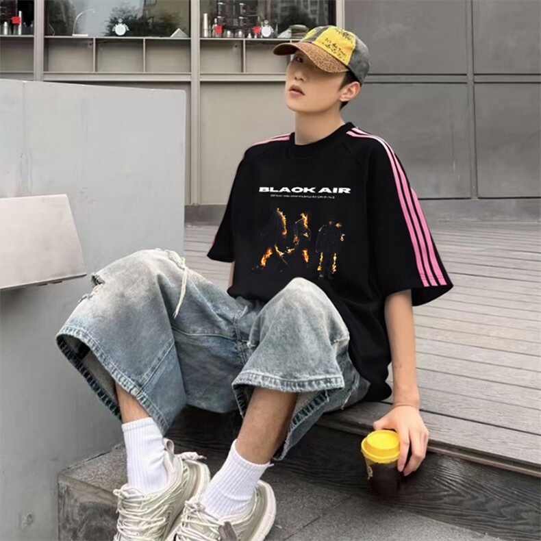 抖音得物品质二开240克宽松纯棉美式潮牌印花三条杠中性风短袖T恤,男装T恤,电商A486-1
