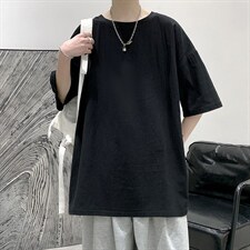 黑色