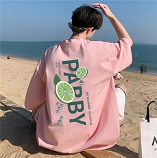 粉红色