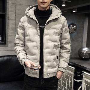 现货足主推短款连帽压花轻薄学生夹克羽绒服面包服班服团体服图片