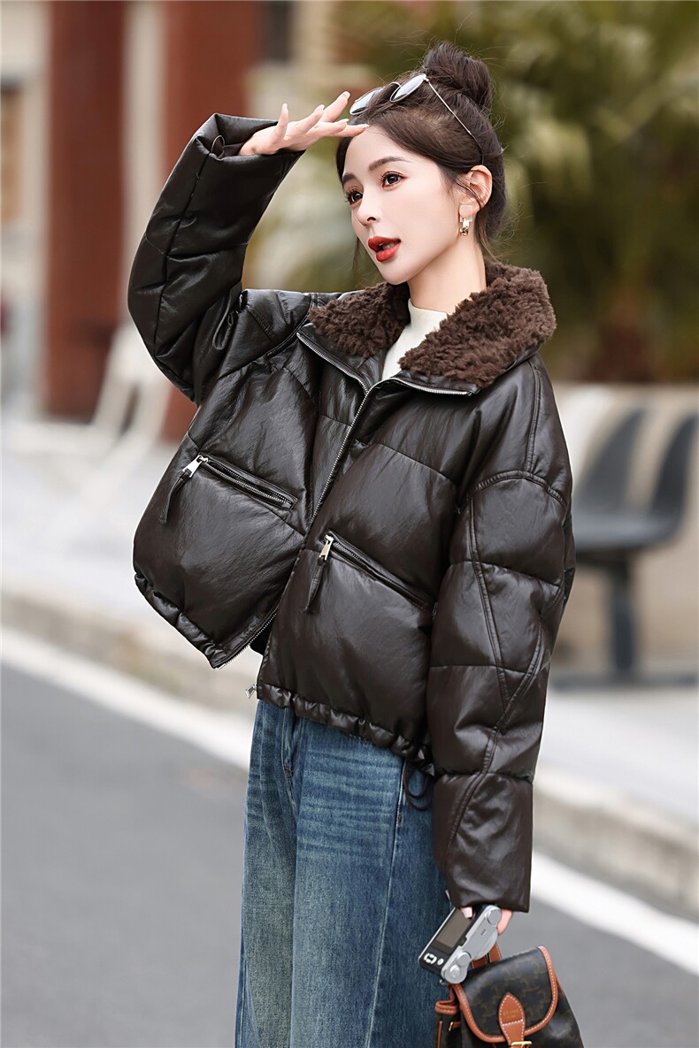 高端柔软蛋白皮白鸭绒羽绒服女仿羊羔毛大翻领皮衣2025冬新款,女装羽绒服,意芙