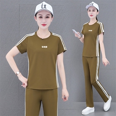 橄榄绿