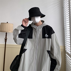 灰色