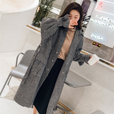 现货已出8511B-88992021新款风衣式呢料以上，女装毛呢外套，惟卡贝娜