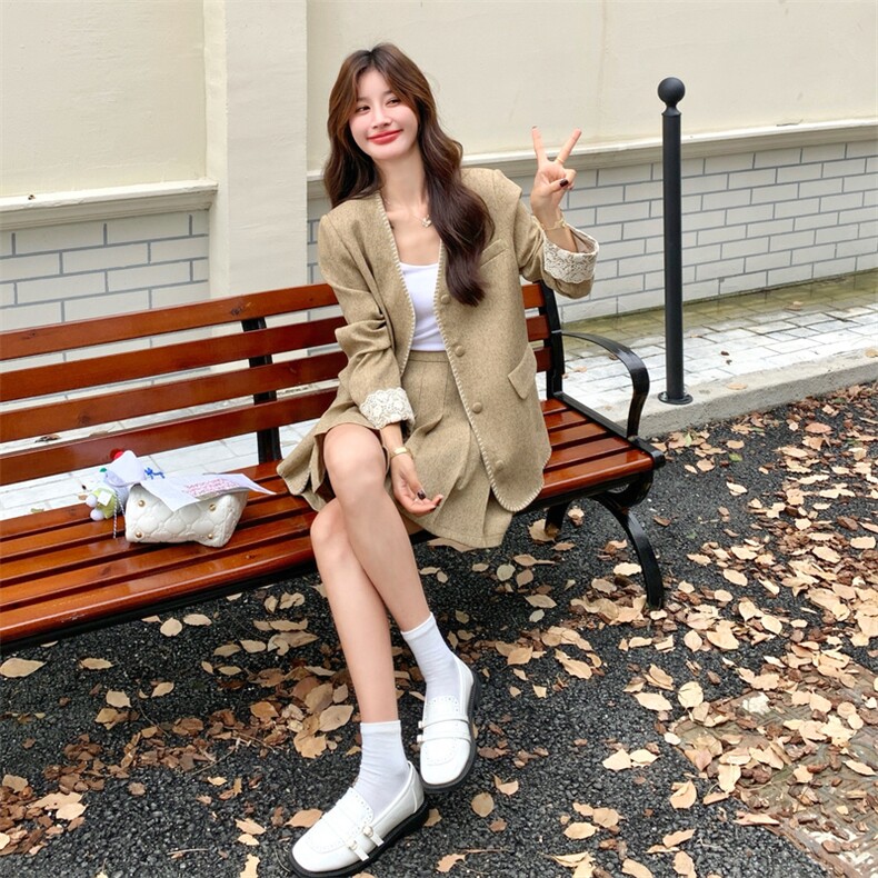 卡其色小香风西装套装裙女2025秋季新款高级感气质百褶短裙两件套,女装套装/套裙,2C110