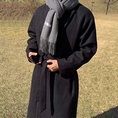 黑色