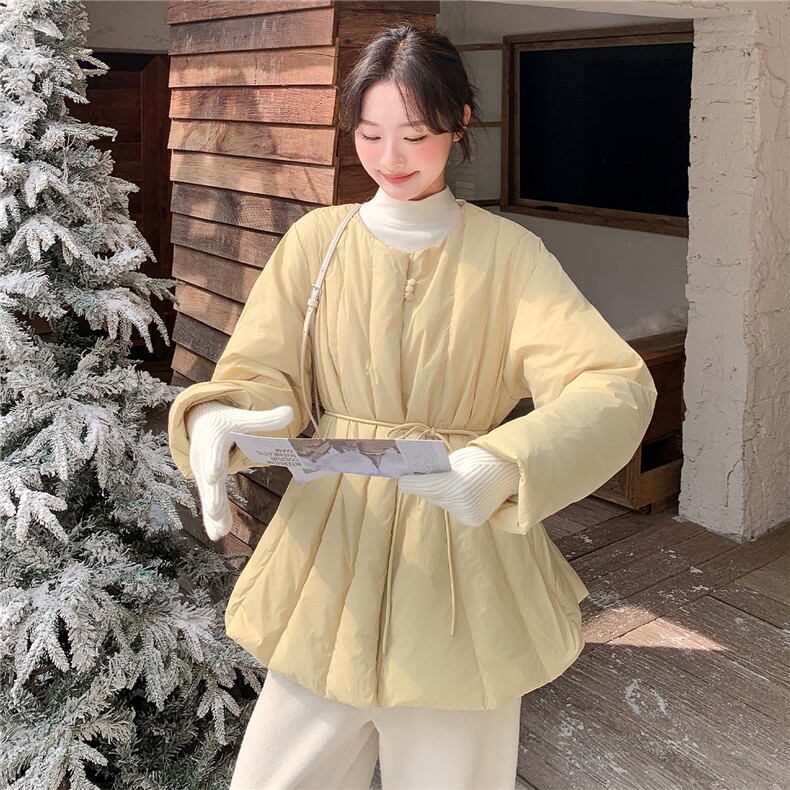 2025年冬季韩版圆领真毛领系带收腰羽绒服,女装羽绒服,鑫鑫美