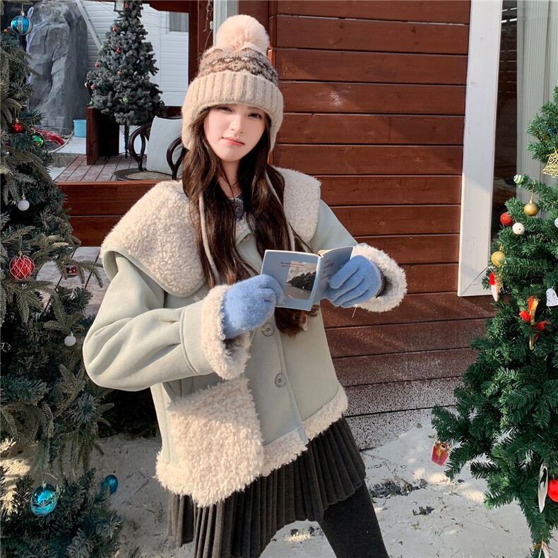 减龄娃娃领皮毛一体配小包宽松外套现货，女装羊羔毛/颗粒绒，乐吉娜