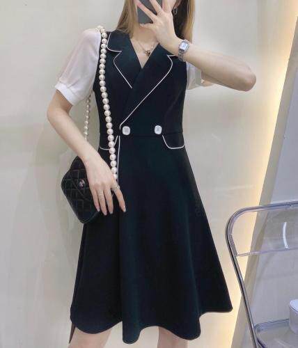 夏季新款连衣裙，女装连衣裙，米社