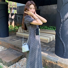 灰色波点泡泡袖连衣裙女2025夏季新款甜辣风设计感收腰显瘦长裙潮，女装连衣裙，浙宝305
