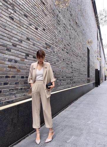 现货2021春季新品套装休闲随意不挑人跑量款，女装职业装，蓝典