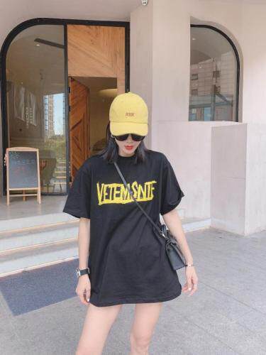 夏季休闲字母T恤，女装T恤，LL+