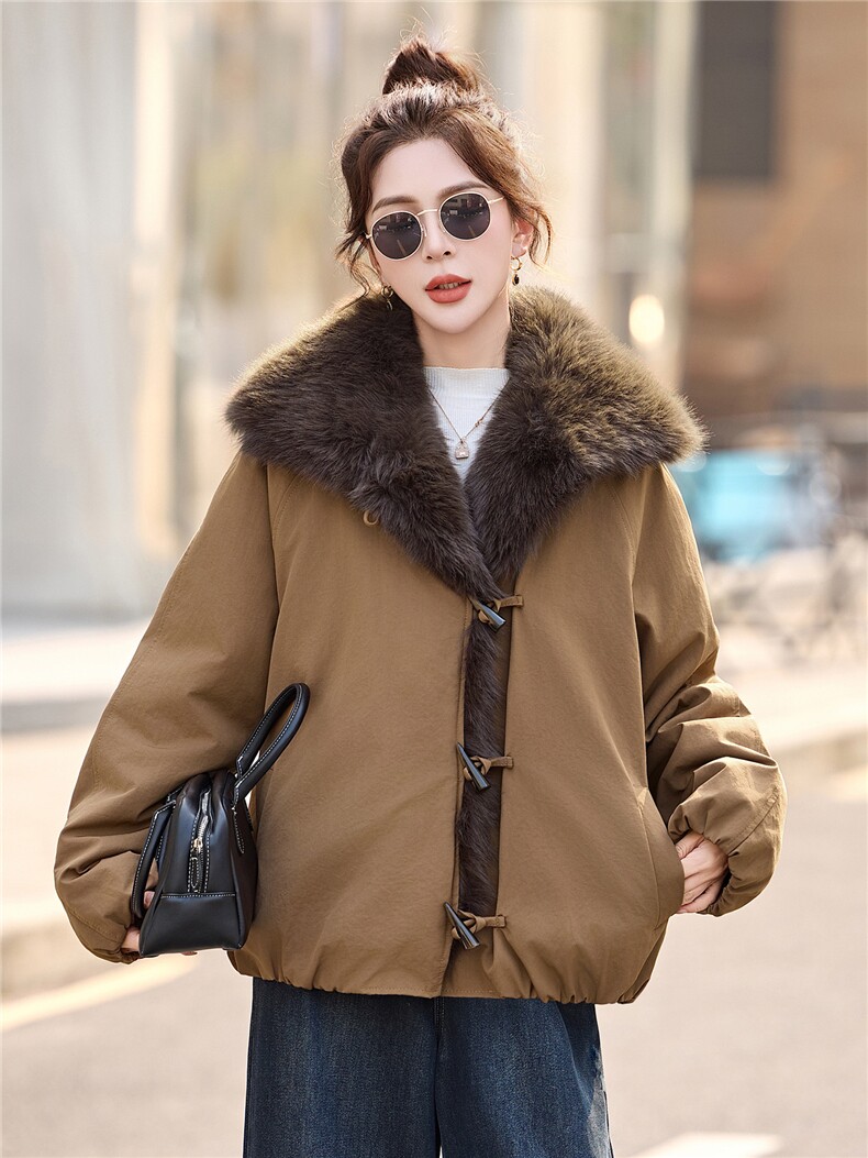 大毛领女冬季2025新款加绒加厚派克服外套,女装派克服,依多米