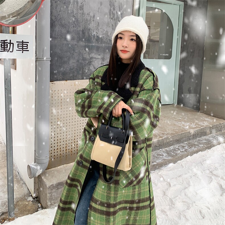 新品现货格子正反面两穿羊羔毛宽松外套,女装毛呢外套,菡迪欧娜