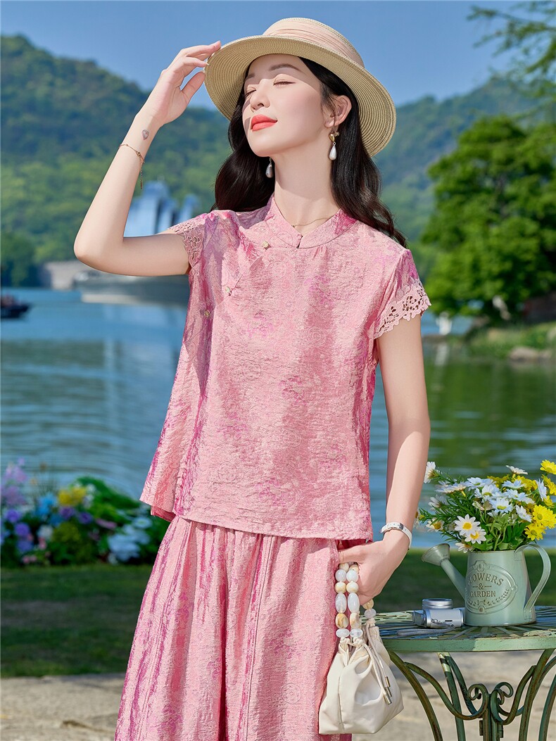 2026夏季新款新中式风盘扣提花蕾丝上衣女修身显瘦气质套裤,女装套装/套裙,众宇琦