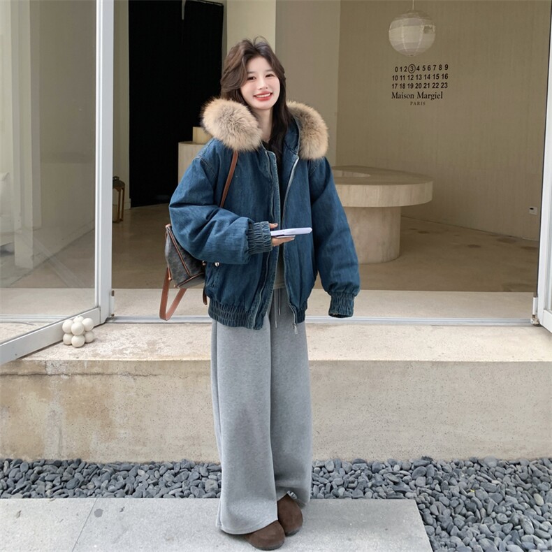 现货复古气质连帽牛仔羽绒服女配狐狸毛可拆卸保暖外套中长款,女装羽绒服,2C159