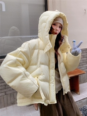 现货新款独特超好看短款羽绒服女款冬季连帽面包服小个子羽绒服，女装羽绒服，韩然一族