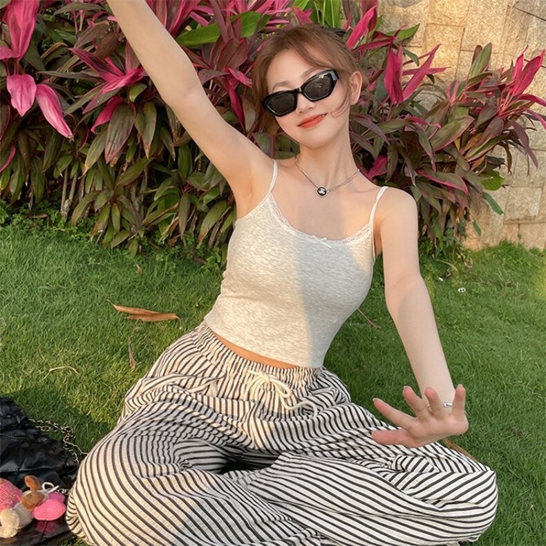 纯欲风蕾丝边蝴蝶结吊带背心女2025夏季带胸垫短款上衣，女装背心吊带，梦白服饰厂